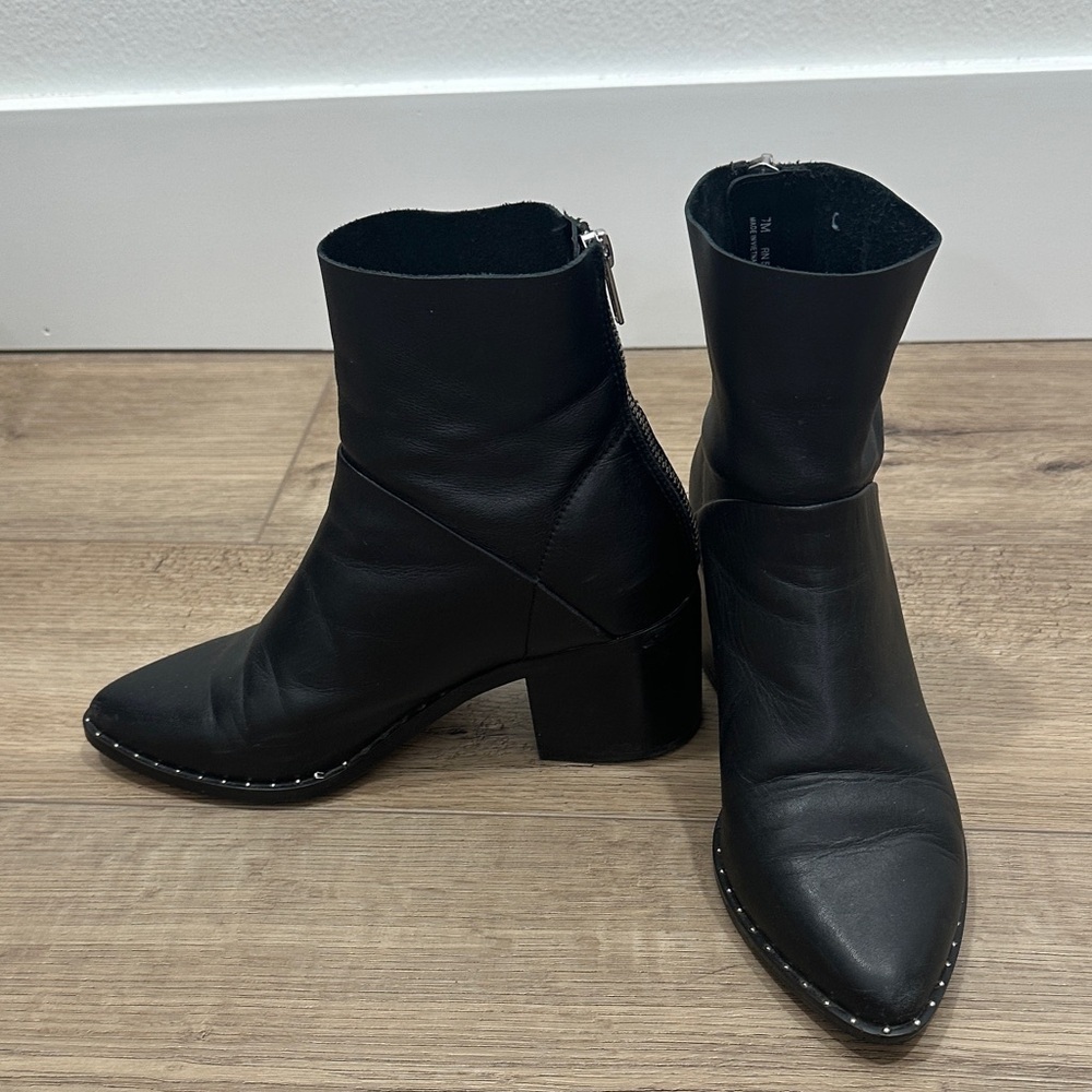Treasure & Bond Farrah Nordstrom soft Black Leather Ankle Boots zipper studded - Picture 5 of 10